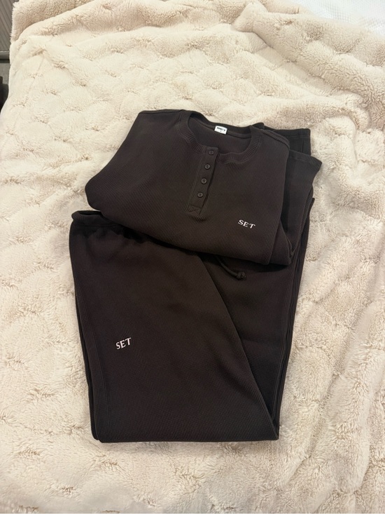 SET Active Sweaters - SET Active Black Ribbed Crew Henley Sweater Set